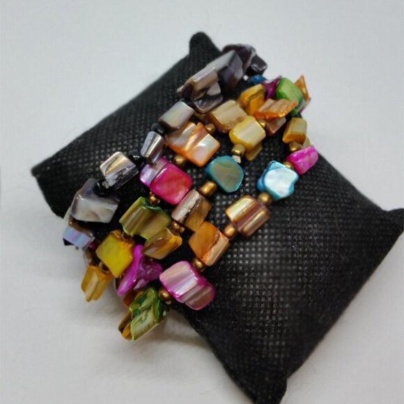 BUNDLE lot 4 shell bracelets boho layering stackable - Picture 1 of 2